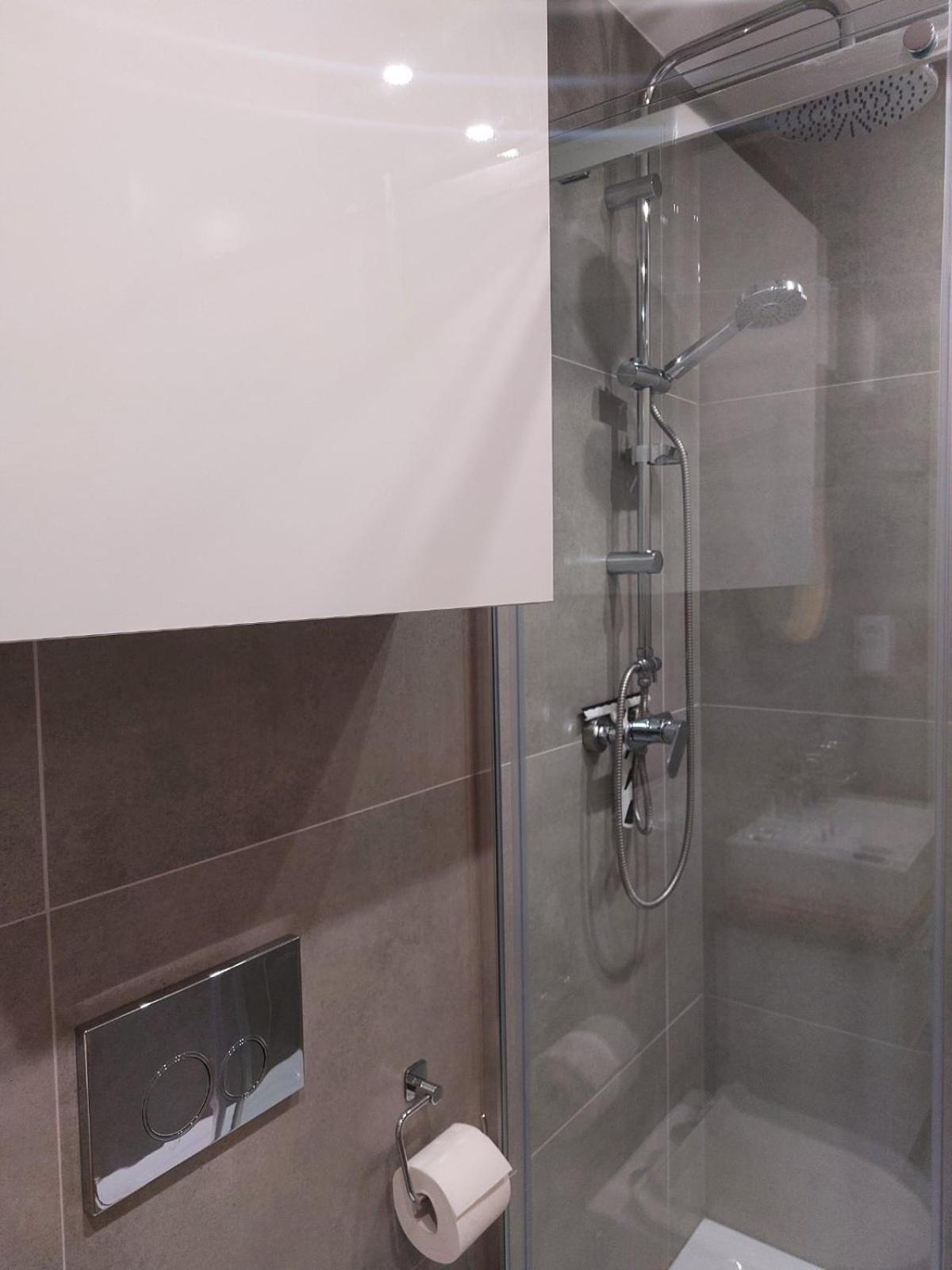 우치 Apartament Gdanska 아파트 외부 사진